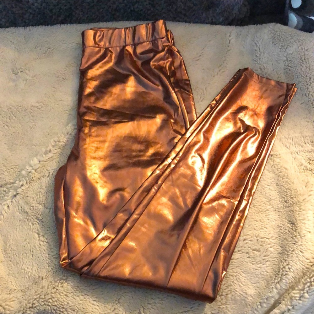 🎉4 for $20 Shein Metallic Leggings, size medium